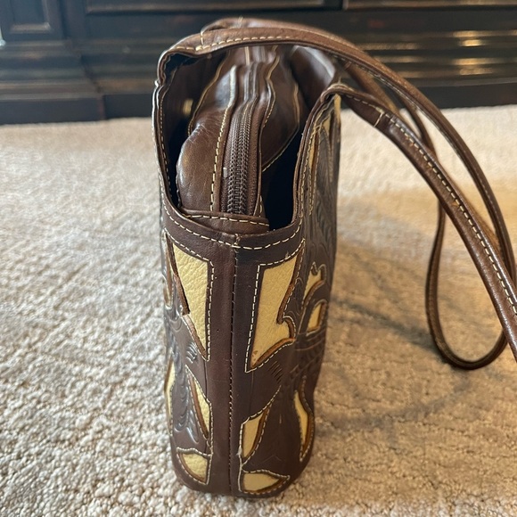 Leaders In Leather Scroll Cut Out Tooled Leather  Bag, Medium Size, Brown/Ivory - Picture 5 of 16